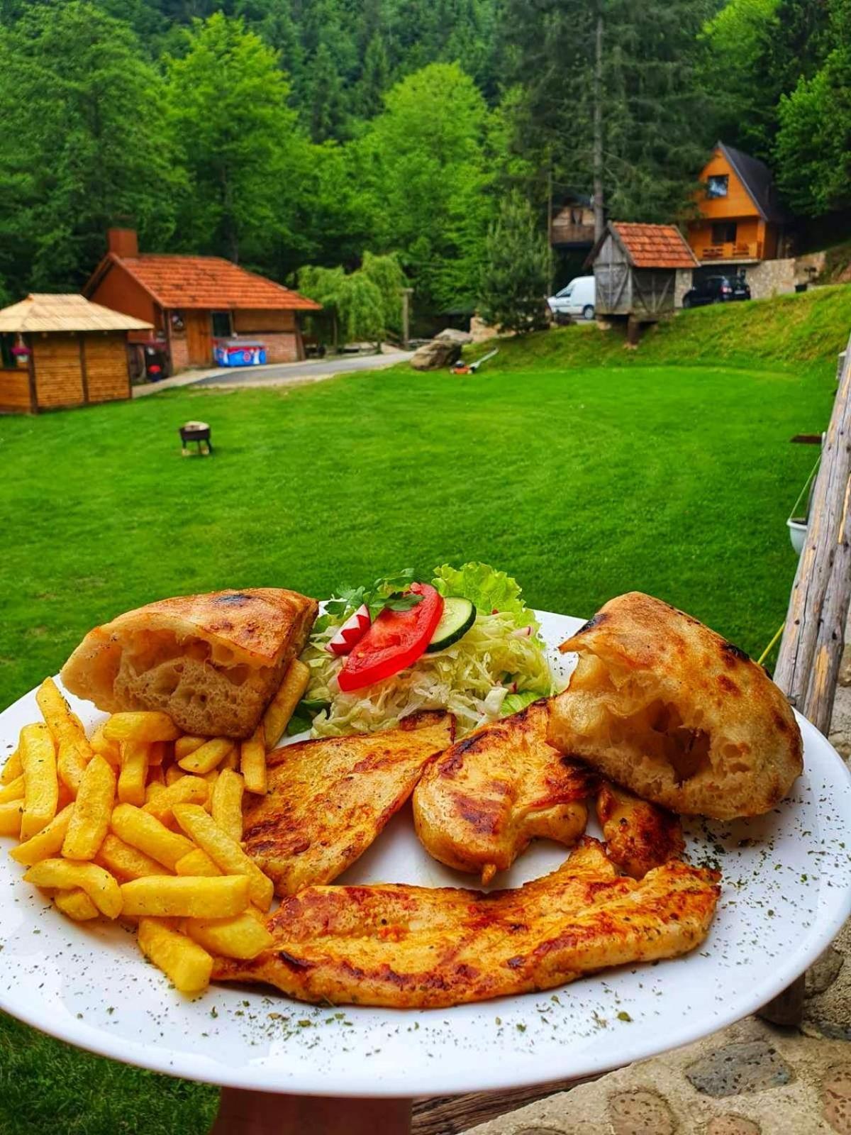 Apartamento Etno Selo Bistrovo Vitez Exterior foto